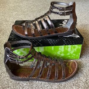 SAM EDELMAN KENDRA PEWTER SNAKEPRINT SANDAL SZ 9.5M